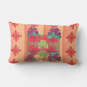 ハクナマタタシャムロックの若いクローバー文字 ランバークッション (裏面)