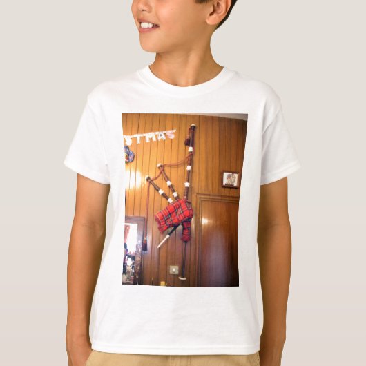 ハクナマタタスコットランドミュージカルバグパイプギフト.png tシャツ (正面)