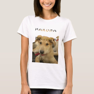 ハクナマタタ・パップ - 心配ご無用!子犬の愛 Tシャツ