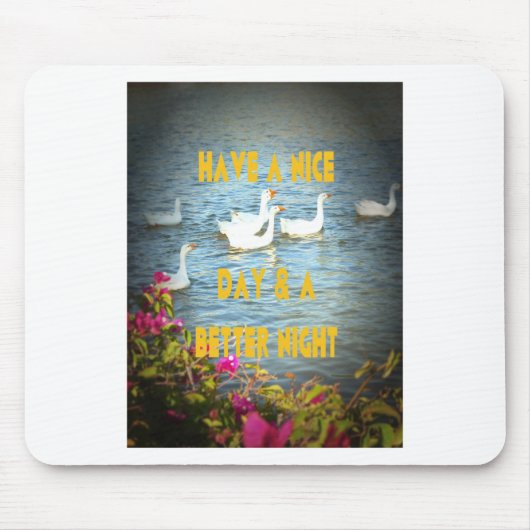 ハクナマタタ マウスパッド (正面)