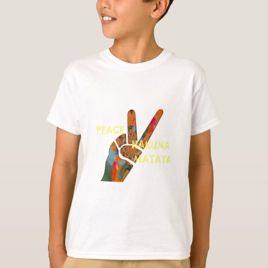 ハクナ・マタタのポジティブサイン: ピースアウト Tシャツ (正面)