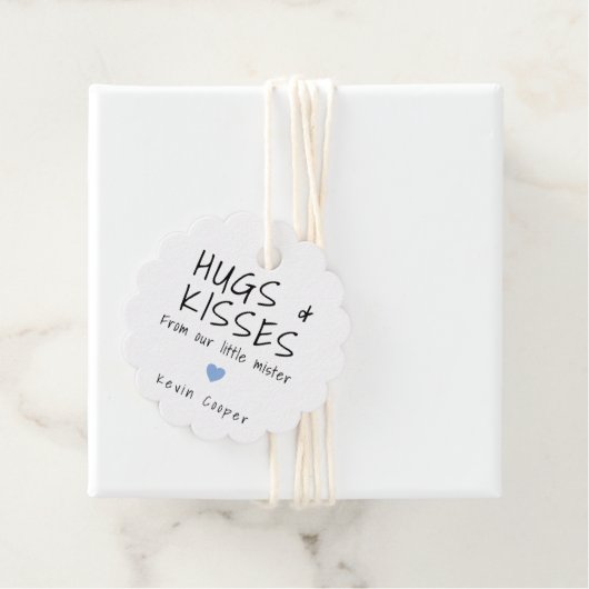 ハグとキスブルーハートかわいい男の子ベビーシャワー フェイバータグ (インサイチュ)