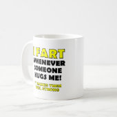 ハグの代わりにオナラ Funny Mug or Travel Mug コーヒーマグカップ (正面左)