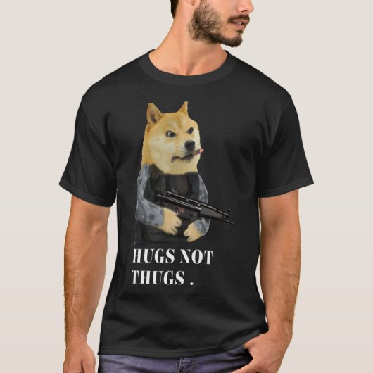 ハグは凶悪犯ではない Tシャツ (正面)