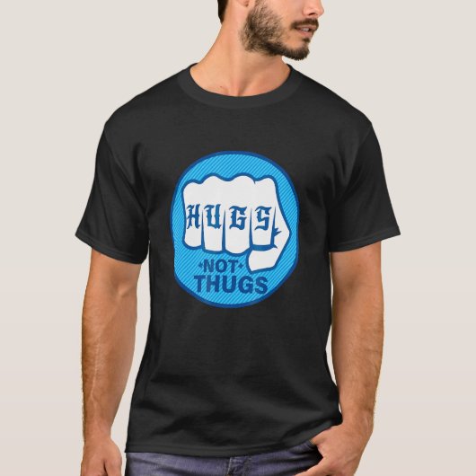 ハグをしよう 喧嘩はやめよう Tシャツ (正面)