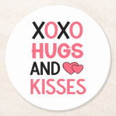 ハグキスXOXOピンクブラック結婚ズブライダルシャワー ラウンドペーパーコースター (正面)
