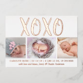 ハグ&キス(XOXO) 3写真誕生のお知らせ 箔招待状 (正面)