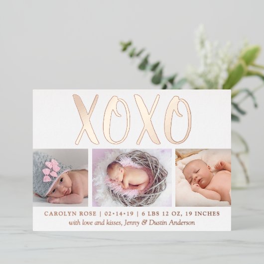 ハグ&キス(XOXO) 3写真誕生のお知らせ 箔招待状 (立ち正面)