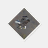 ハゲのワシが魚を見つめている スタンダードカクテルナプキン (角)