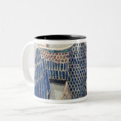 ハゲタカのペンダントが付いているネックレス ツートーンマグカップ (正面左)