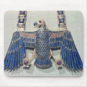 ハゲタカのペンダントが付いているネックレス マウスパッド (正面)