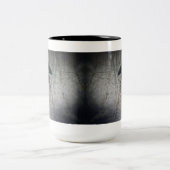 ハゲワシが羽を閉じると ツートーンマグカップ (中央)