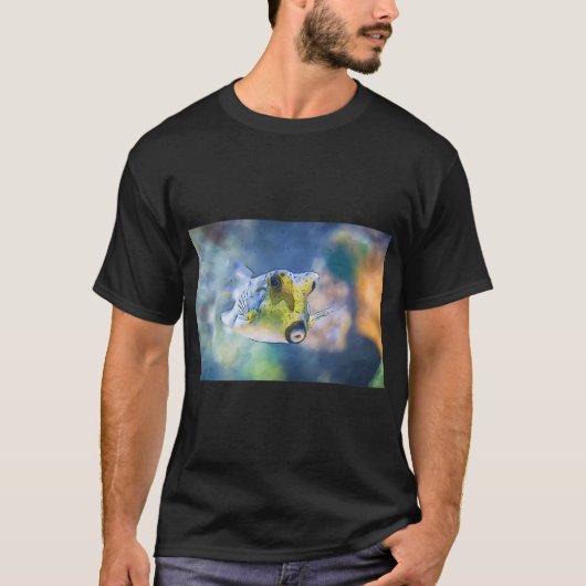 ハコフグのデジタルペインティング Tシャツ (正面)