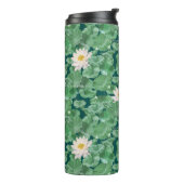 ハスのラグーンパターン – 白い蓮 タンブラー (回転左)