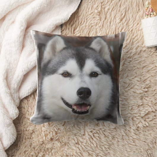 ハスキーな犬の枕 クッション (ブランケット)