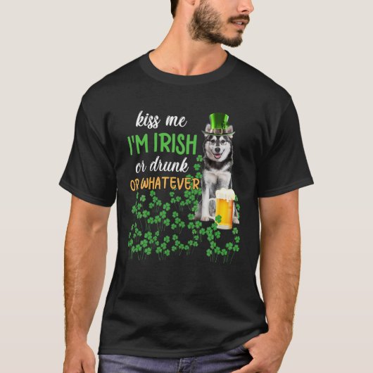 ハスキーキス私はアイリッシュか飲何か Tシャツ (正面)