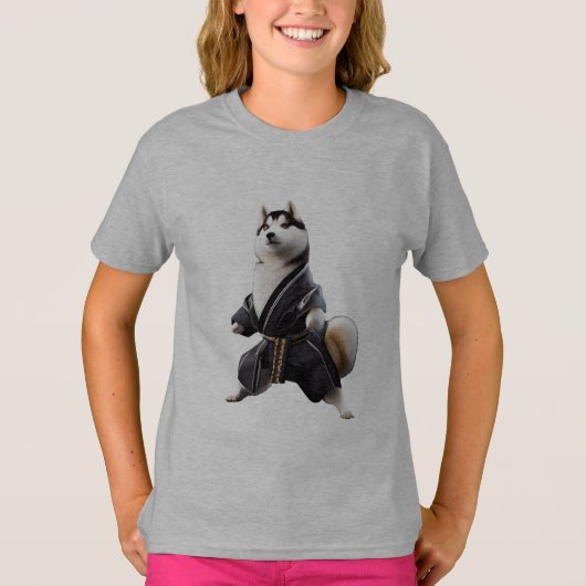 ハスキー犬が空手を知っている、ハスキー犬空手プレーヤー Tシャツ (正面)