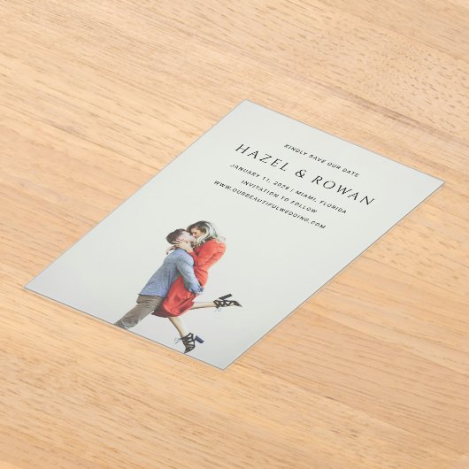 ハゼルフォトモダンウェディング日付の保存 アクリル招待状 (レイダウン)