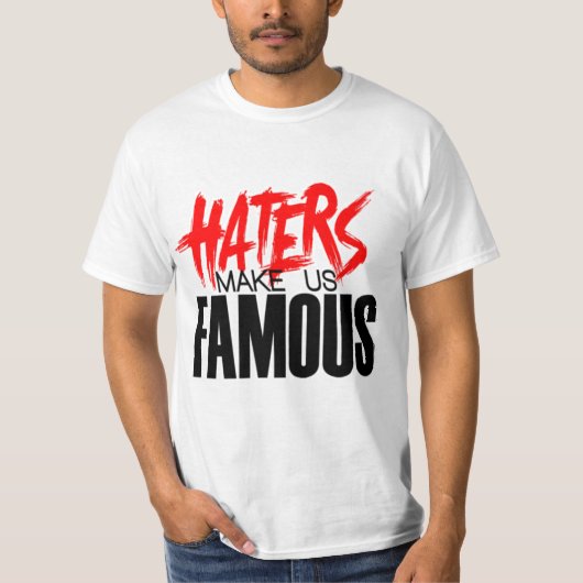 ハターが私たちを有名な赤/白にする Tシャツ (正面)