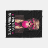 ハターズはトランプおもしろいバブルガムを嫌うドナルドTr フリースブランケット (正面(横))