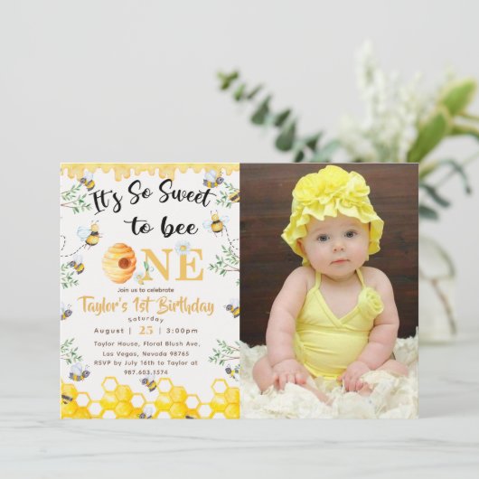 ハチの巣の1歳誕生日写真招待状 招待状 (スタンド正面)