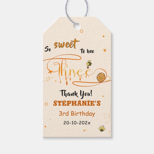 ハチの誕生日おめでとう!キュートなハチの3歳誕生日 ギフトタグ (正面)