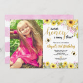 ハチの誕生日の黄色いピンクのフローラのヒマワリ写真 招待状 (正面/裏面)