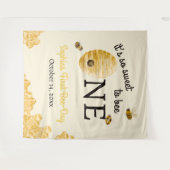 ハチの1歳の誕生日におめでとう!ハニコム タペストリー (正面(横))