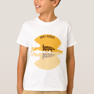 ハチアナグマの夕日 Tシャツ