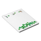 ハチドリとクローバー ノートパッド (アングル)