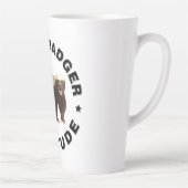 ハチミアナグマの態度 カフェラテマグ (右)