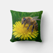 ハチミツバチオンザイエローダンデリオン クッション (正面)