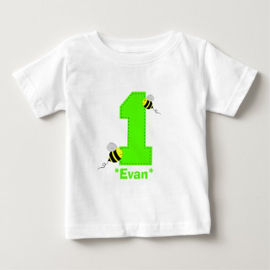 ハチ初誕生日の男の子シャツ ベビーTシャツ (正面)
