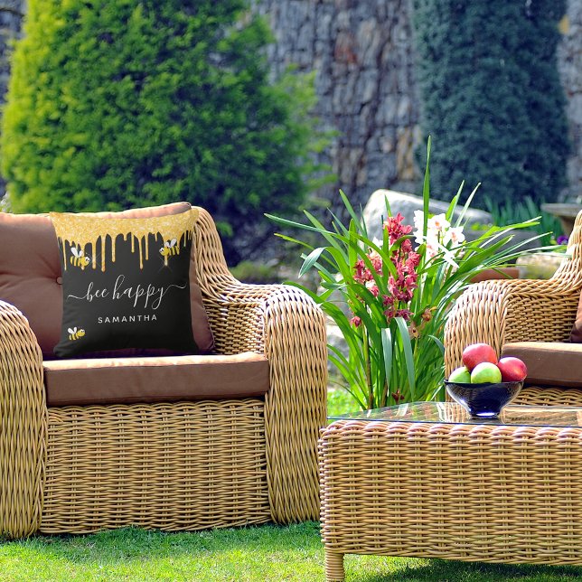 ハチ幸せでぶつぶつ蜂グリッターブラック金ゴールドモノグラム アウトドアクッション (クリエイターアップロード済み)