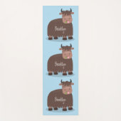 ハッおもしろいピー食べヤクの草の漫画イラストレーション ヨガマット (正面)