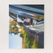 ハッおもしろいプフランスのブルドッグの車の窓 ジグソーパズル (縦)