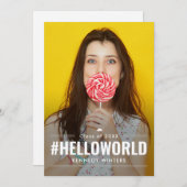 ハッシュタグおもしろい編集可能カラー卒業招待状 招待状 (正面/裏面)