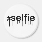 ハッシュタグセルファイアドロリングタイポグラフィ マグネット (正面)