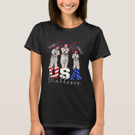 ハットアメリカ国旗Fを着た3アメリカマルチーズ犬 Tシャツ (正面)
