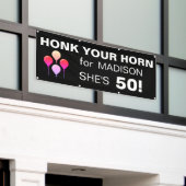 ハッピーおもしろい50誕生日ホンクユアホーンアウトドア 横断幕 (ビルの外側)