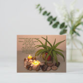 ハッピーな名言 | アロエ、キャンドル、川の石 ポストカード (スタンド正面)