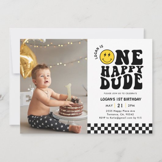 ハッピーな男の子のスマイル顔1歳誕生日写真 招待状 (正面)