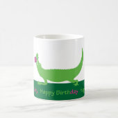 ハッピーアリゲーター誕生日マグカップまたはガラス コーヒーマグカップ (中央)