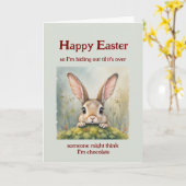 ハッピーイースターが大きな耳のウサギを隠す カード (黄色い花)