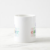 ハッピーイースターカラフルタイポグラフィ コーヒーマグカップ (中央)