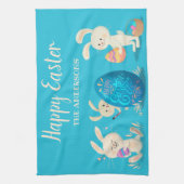 ハッピーイースターバニーとイースターエッグパーソナライズされた キッチンタオル (縦)