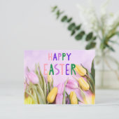ハッピーイースターピンクと黄色のチューリップ花 ポストカード (スタンド正面)