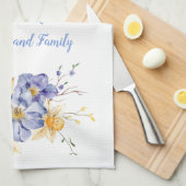 ハッピーイースターフレンズFamilyCrocusとDaffodils キッチンタオル (四つ折り)