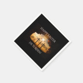 ハッピーイースター彼は3つの十字の休日を復活している スタンダードカクテルナプキン (角)