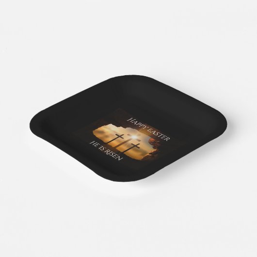 ハッピーイースター彼は3つの十字の休日を復活している ペーパープレート (傾斜あり)